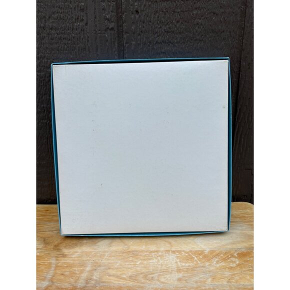 Springbok 500 Piece Jigsaw Puzzle Out Of The Attic Vintage Style Home Décor - Picture 5 of 5